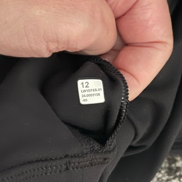 Lululemon Align Strappy Ribbed Tank Top
Black 2023 Style Number: W1EF6S Nulu 12 - Picture 7 of 8